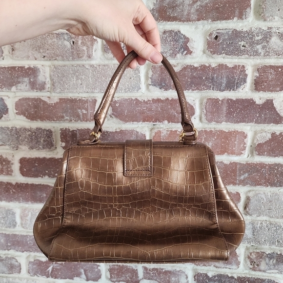 Taylor Swift Rep TV Easter Egg  Hand Designed Purse - Picture 5 of 9